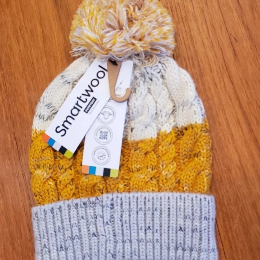 SmartWool Isto Retro Beanie Women's One Size Honey Gold NWT $40 - Picture 2 of 3